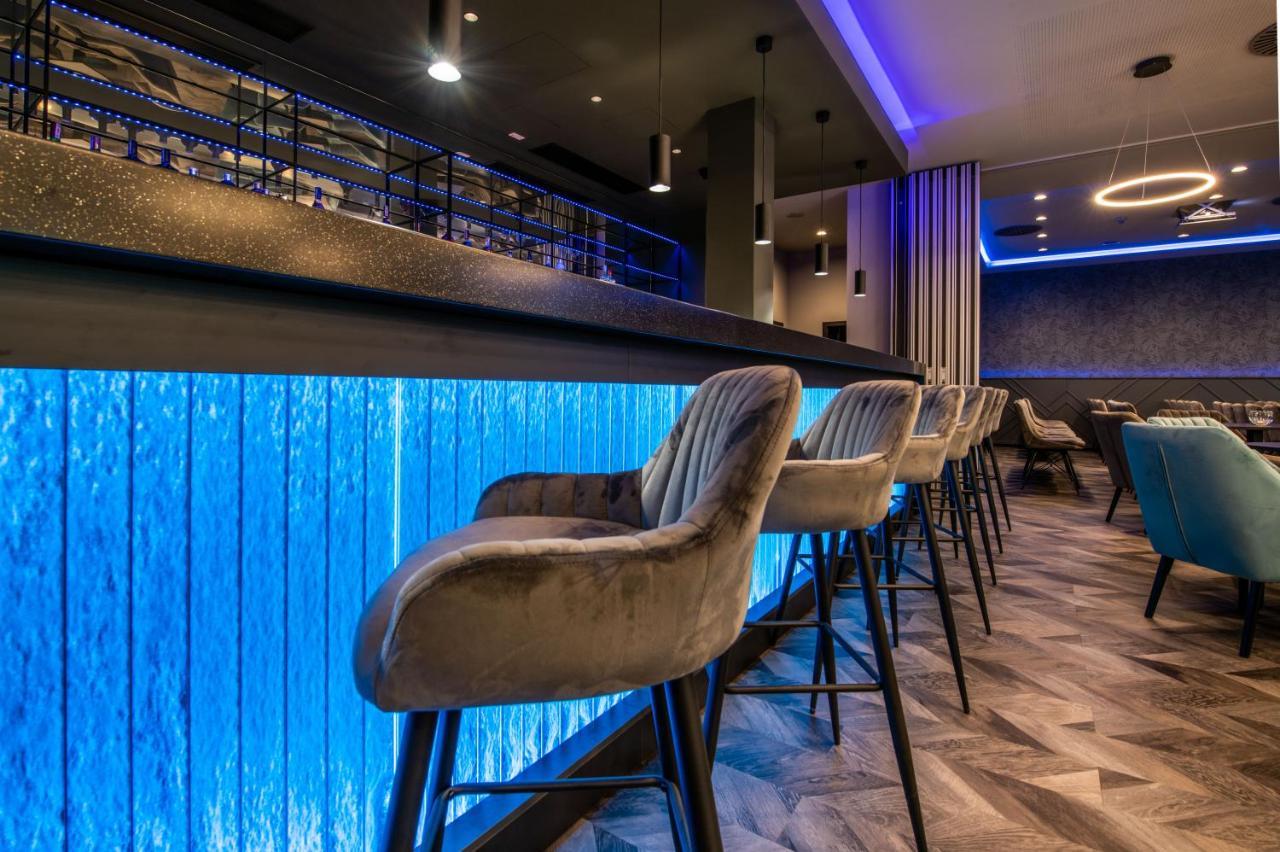 Wellness Hotel Panorama เตรนชิอาสกี เตปลิตเซ ภายนอก รูปภาพ