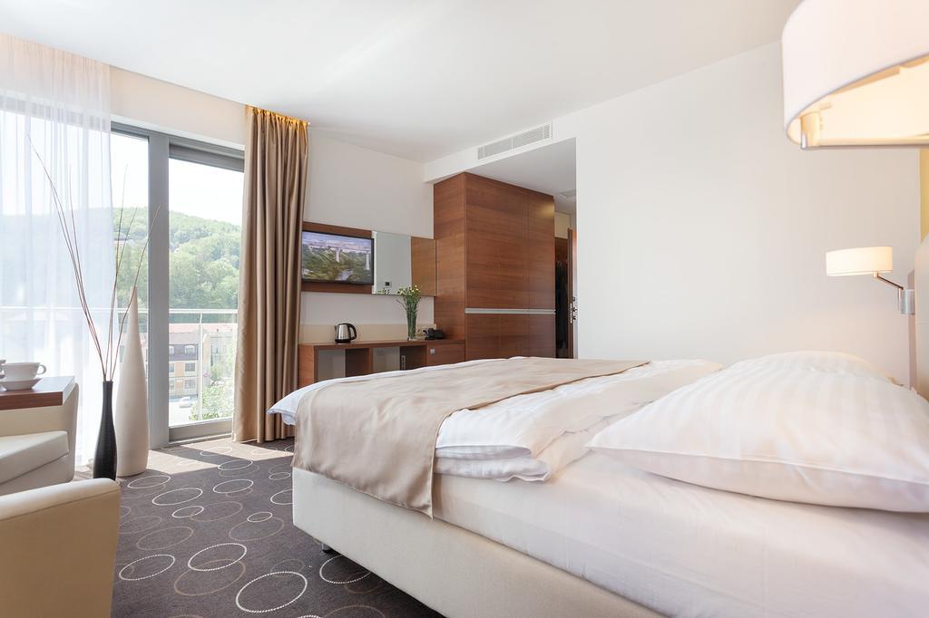 Wellness Hotel Panorama เตรนชิอาสกี เตปลิตเซ ห้อง รูปภาพ