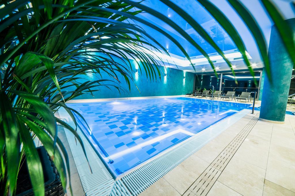 Wellness Hotel Panorama เตรนชิอาสกี เตปลิตเซ ภายนอก รูปภาพ