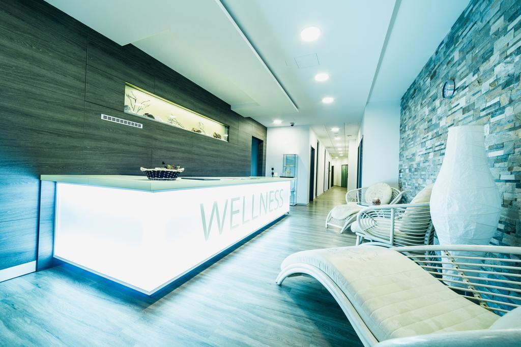 Wellness Hotel Panorama เตรนชิอาสกี เตปลิตเซ ภายนอก รูปภาพ