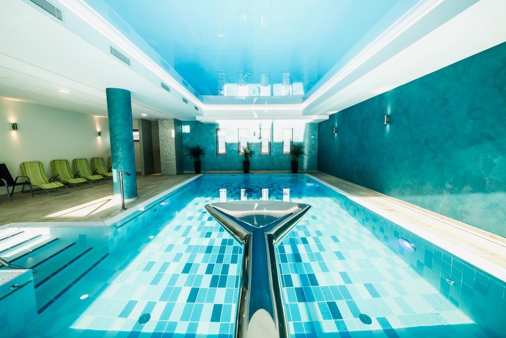 Wellness Hotel Panorama เตรนชิอาสกี เตปลิตเซ ภายนอก รูปภาพ